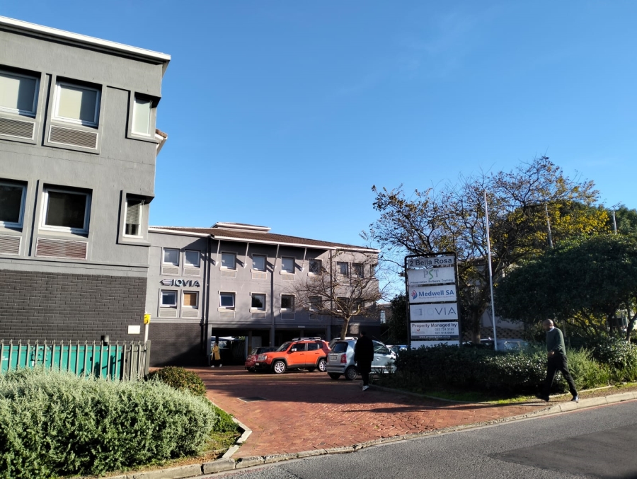 To Let commercial Property for Rent in Rosenpark Western Cape